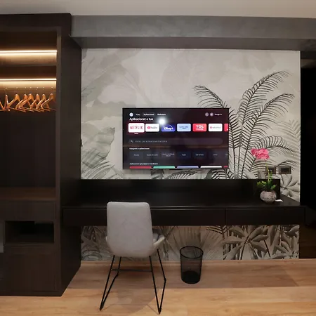 Gremmy Boutique Hotell 4*