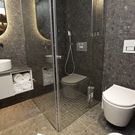 Gremmy Boutique Hotel